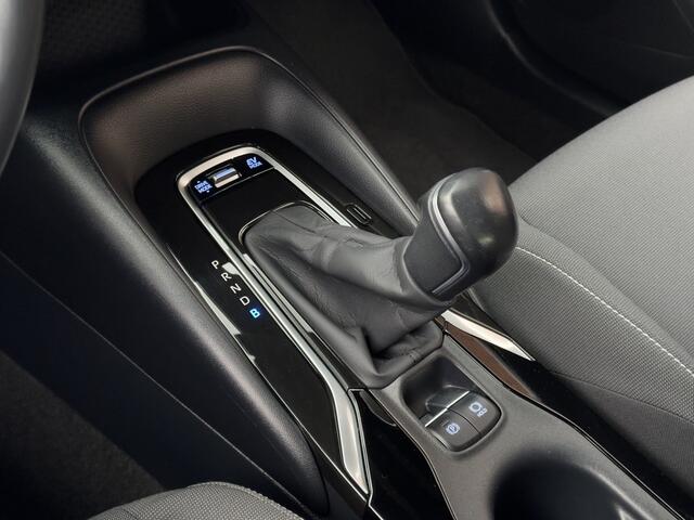 Toyota COROLLA 1.8 HYBRID AUT FIRST EDITION 97D.KM! NAVI CAMERA LED LMV PDC