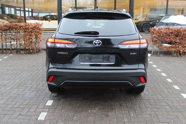Toyota COROLLA Cross Hybrid 140 Style | Rijklaar | Stoel/Stuur-verwarming | Navi | Apple/Android | Elek achterklep