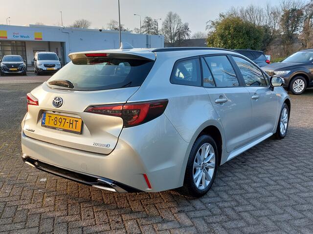 Toyota COROLLA Touring Sports 1.8 Hybrid 140 Active | Origineel NL | Navi | Apple Carplay+Android Auto | Clima | Adap.Cruise | Achteruitrijcamera | Led Koplampen | Rijstrook+Licht+Regensensor | Mistlampen | 16''lm