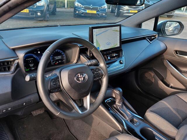 Toyota COROLLA Touring Sports 1.8 Hybrid 140 Active | Origineel NL | Navi | Apple Carplay+Android Auto | Clima | Adap.Cruise | Achteruitrijcamera | Led Koplampen | Rijstrook+Licht+Regensensor | Mistlampen | 16''lm