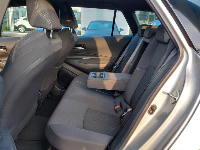 Toyota COROLLA Touring Sports 1.8 Hybrid 140 Active | Origineel NL | Navi | Apple Carplay+Android Auto | Clima | Adap.Cruise | Achteruitrijcamera | Led Koplampen | Rijstrook+Licht+Regensensor | Mistlampen | 16''lm