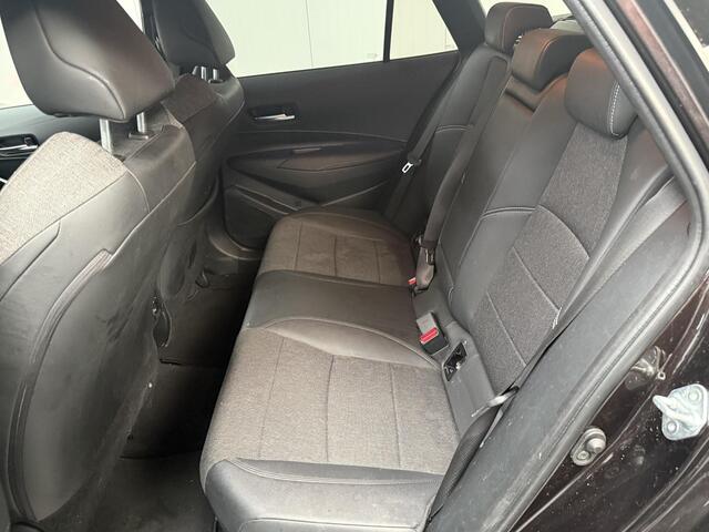 Toyota COROLLA Touring Sports 1.8 Hybrid Business Plus + Trekhaak, zeer leuke en nette auto