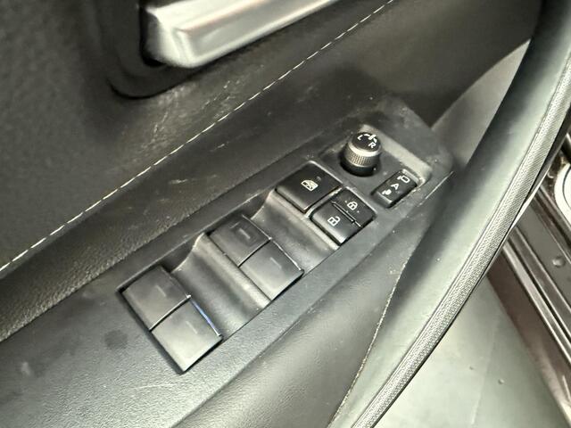 Toyota COROLLA Touring Sports 1.8 Hybrid Business Plus + Trekhaak, zeer leuke en nette auto