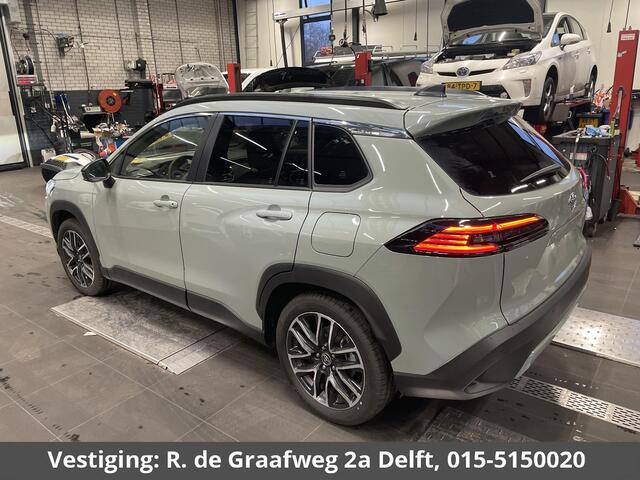 Toyota COROLLA Cross Hybrid 140 Dynamic | Stuur-/ & Stoelverwarming | Parkeersensoren | Dodehoek detectie | Elektrische kofferbak
