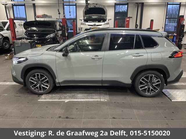 Toyota COROLLA Cross Hybrid 140 Dynamic | Stuur-/ & Stoelverwarming | Parkeersensoren | Dodehoek detectie | Elektrische kofferbak