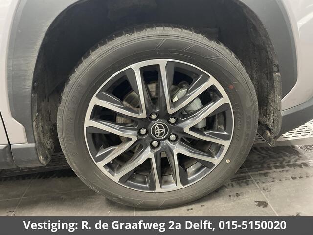 Toyota COROLLA Cross Hybrid 140 Dynamic | Stuur-/ & Stoelverwarming | Parkeersensoren | Dodehoek detectie | Elektrische kofferbak