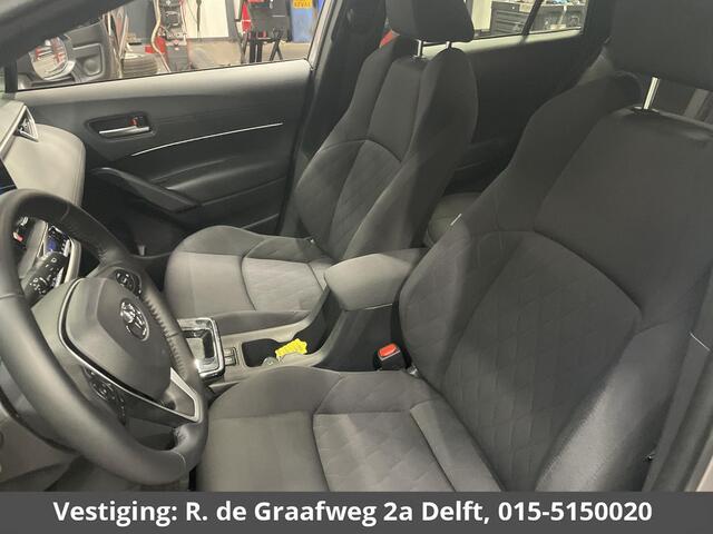 Toyota COROLLA Cross Hybrid 140 Dynamic | Stuur-/ & Stoelverwarming | Parkeersensoren | Dodehoek detectie | Elektrische kofferbak