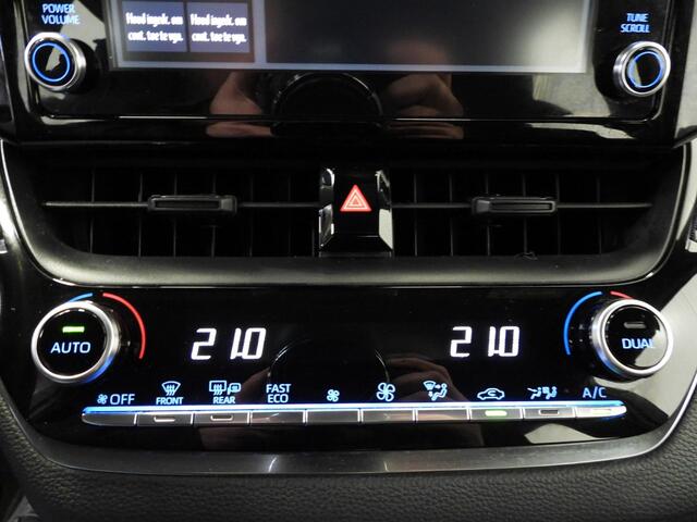 Toyota COROLLA Touring Sports 1.8 Hybrid Comfort NAVI-APP/CAMERA/CLIMA/ADAPT.CRUISE/LED!