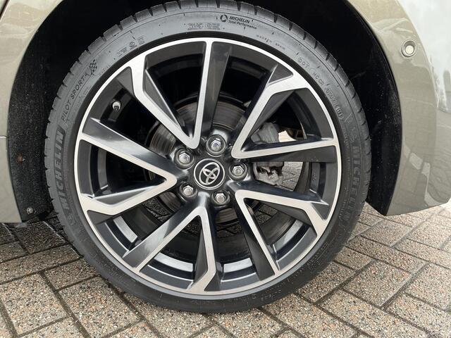 Toyota COROLLA 1.8 Hybrid Executive | All-in prijs | Automaat | Trekhaak | Parkeersensoren