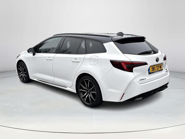Toyota COROLLA Touring Sports Hybrid 200 GR Sport Plus | Navigatie | Apple CarPlay/Android auto | Achteruitrijcamera | Stuur en stoelverwarming