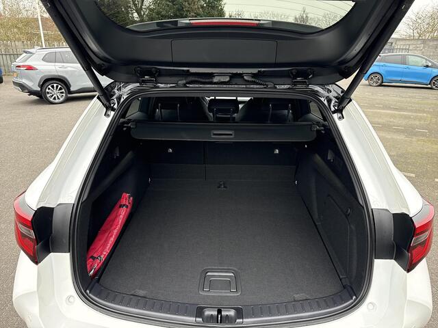 Toyota COROLLA Touring Sports Hybrid 200 GR Sport Plus | Navigatie | Apple CarPlay/Android auto | Achteruitrijcamera | Stuur en stoelverwarming