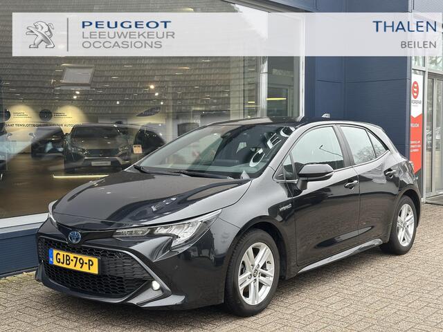 Toyota COROLLA 1.8 Hybrid Dynamic Limited | Automaat | Navigatie | Afneembare Trekhaak | LED Verlichting | Camera | Parkeersensoren | Lichtmetalen Velgen | Digitaal Dashboard | Climate Control | Keyless Start | DAB Radio | Apple Carplay |