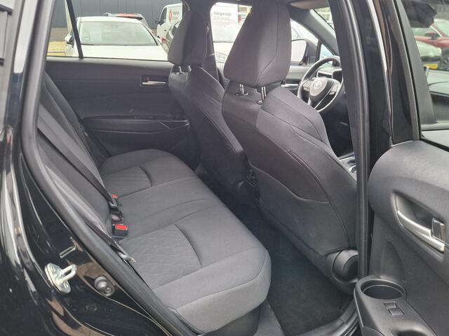 Toyota COROLLA Cross Hybrid 140 Style