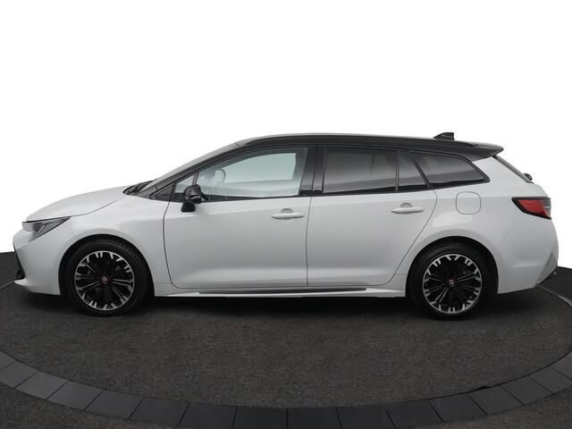 Toyota COROLLA Touring Sports 1.8 Hybrid GR-Sport | Trekhaak | Bi-tone | Stoelverwarming | Navigatie |