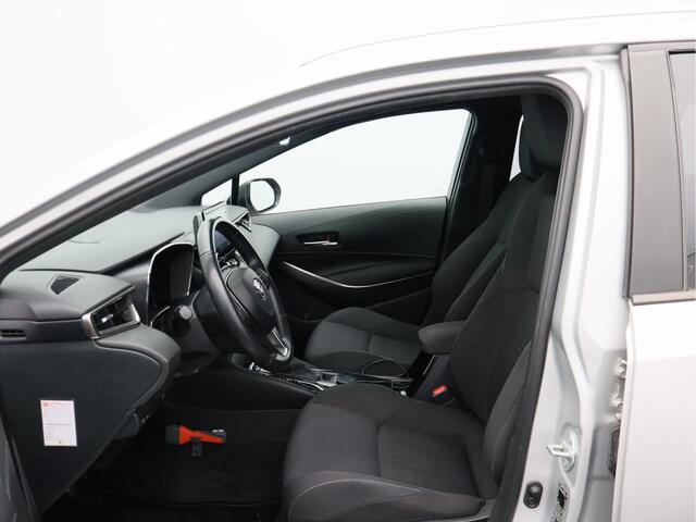 Toyota COROLLA Touring Sports 1.8 Hybrid Business Plus/ lage km/ trekhaak!