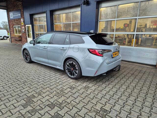 Toyota COROLLA 1.8 HYBRID TOURING SPORTS GR-SPORT, Trekhaak, Stoelverwarming, Bi-Tone, ALL IN prijs!
