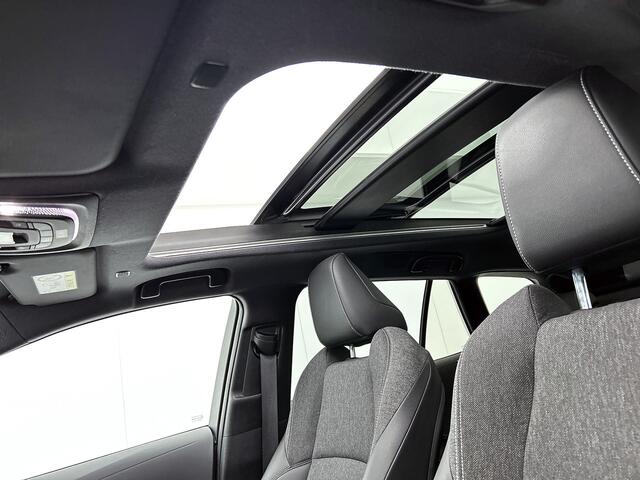 Toyota COROLLA Touring Sports Hybrid 140 Business Plus | NL dealeronderhouden | Panoramisch glazen dak | Halflederen interieur |