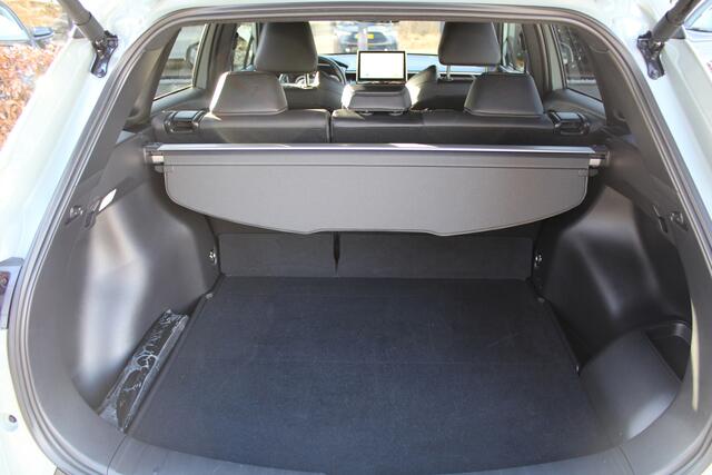 Toyota COROLLA Cross Hybrid 200 Style | Rijklaar | Stoelverwarming | Blind Spot | Navi | Apple/Android | Clima | Adap Cruise | LED | Keyless | Camera | El. achterklep