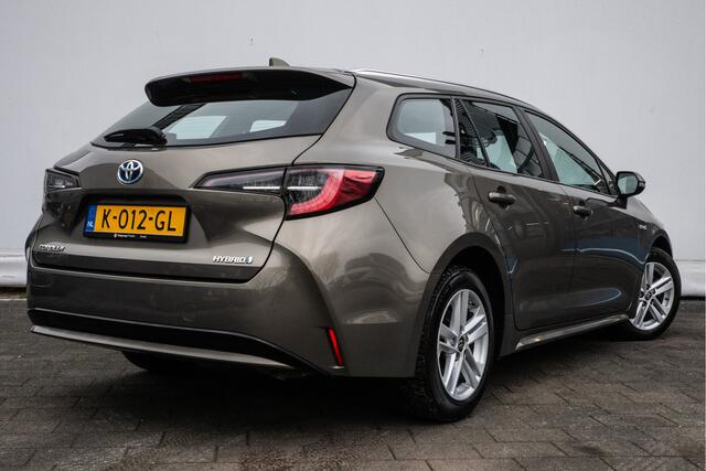 Toyota COROLLA Touring Sports 1.8 Hybrid Active Full led/ Carplay/ Navigatie apps/ Camera/ 16" Lmv/ Dab/ Armsteun/ Cruise control