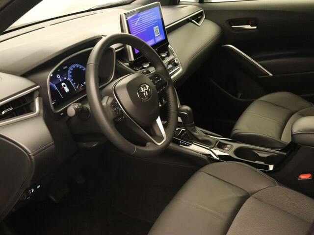 Toyota COROLLA Cross Hybrid 140 Style - ORIGINEEL NEDERLANDSE AUTO - ELEKTRISCHE ACHTERKLEP - DODEHOEKDETECTIE - KEYLESS ENTRY/START - VOORSTOELEN VERWARMD - APPLE CARPLAY/ANDROID AUTO - NAVIGATIESYSTEEM FULL-MAP - ADAPTIEVE CRUISE CONTROL