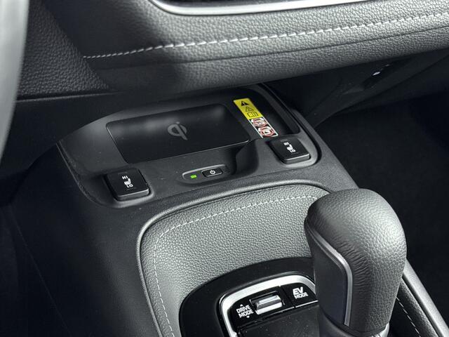 Toyota COROLLA Touring Sports Hybrid 140 Dynamic Limited | Navigatie | Camera | LM velgen | Climate Control | Cruise Control Adaptief |