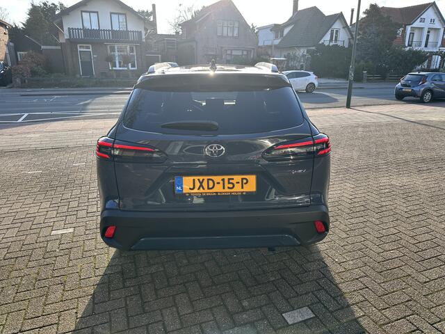 Toyota COROLLA Cross Hybrid 140 Dynamic Panoramadak