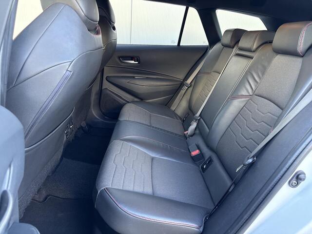 Toyota COROLLA Touring Sports 1.8 Hybrid Executive **DODEHOEK DETECTIE/ TREKHAAK/ STOELVERWARMING/ PARKEERSENSOREN**