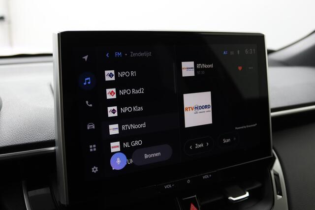 Toyota COROLLA Cross Hybrid 140 Style | leder / Stof bekleding | Stoelverwarming | Electrische achterklep |