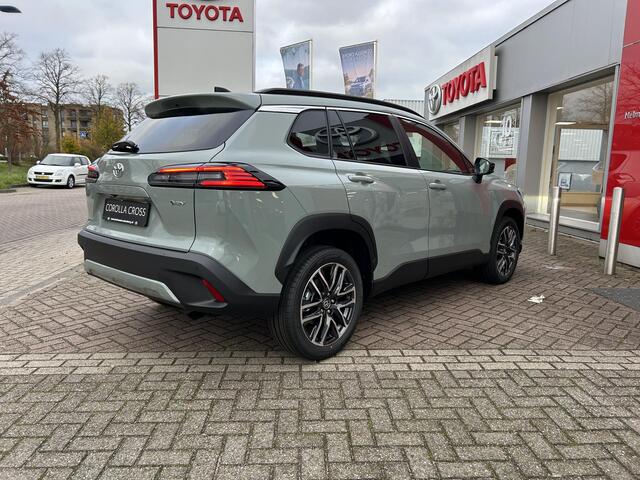 Toyota COROLLA Cross Hybrid 140 Dynamic Stoelverwarming | pakeersensoren | Dodehoek | 2026 Model