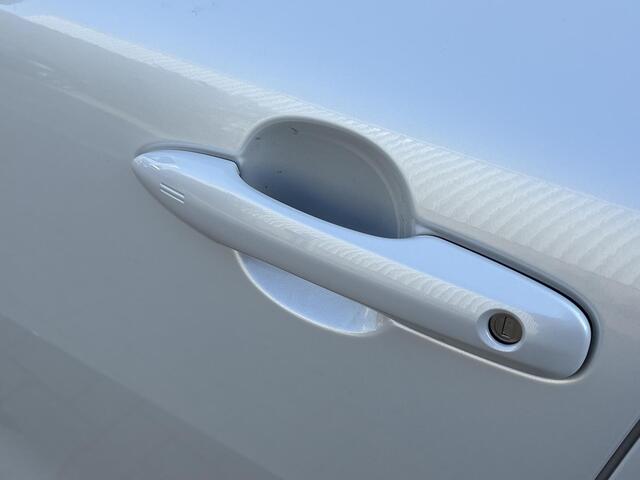 Toyota COROLLA Cross Hybrid 140 Style **PREMIUM PACK/ DODEHOEK DETECTIE/ STUURVERWARMING**