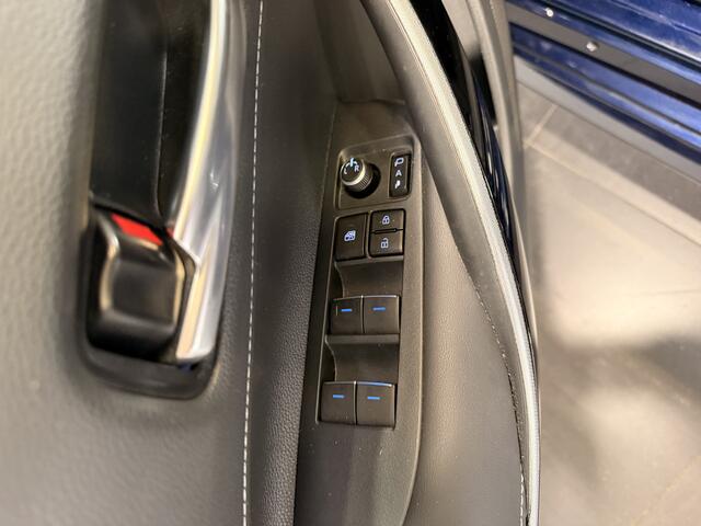 Toyota COROLLA 1.8 Hybrid Dynamic | Stoelverwarming | Dealeronderhouden |