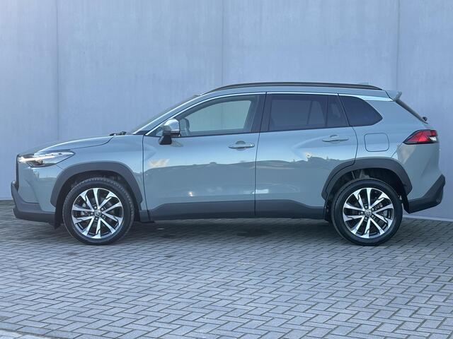 Toyota COROLLA Cross Hybrid 140 Style Automaat / Adaptieve Cruise / Apple carplay & Android auto / Elektrische Achterklep / Stuur-, stoel- en voorruitverwarming / Navigatie / Camera / Keyless / Draadloze telefoonlader /