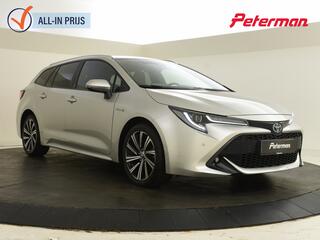 toyota-corolla-touring-sports-1.8-h