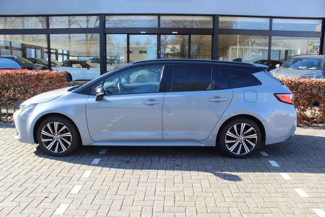 Toyota COROLLA Touring Sports 1.8 Hybrid Dynamic Bi-Tone | Rijklaar | Head Up | Apple/Android | Cruise | Climate Control | DAB | Keyless | Elek klep