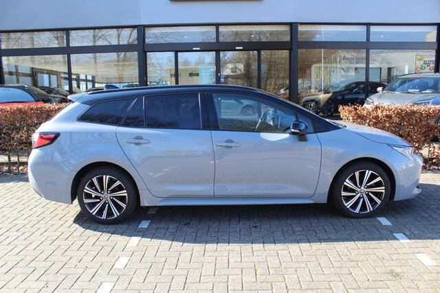 Toyota COROLLA Touring Sports 1.8 Hybrid Dynamic Bi-Tone | Rijklaar | Head Up | Apple/Android | Cruise | Climate Control | DAB | Keyless | Elek klep