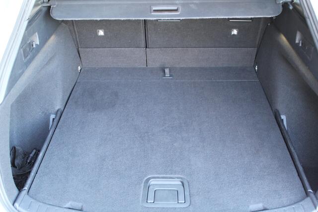 Toyota COROLLA Touring Sports 1.8 Hybrid Dynamic Bi-Tone | Rijklaar | Head Up | Apple/Android | Cruise | Climate Control | DAB | Keyless | Elek klep