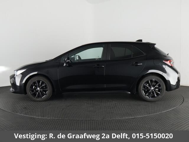 Toyota COROLLA Hybrid 140 Black Edition | Stuur-& Stoelverwarming | Apple Carplay & AndroidAUTO | Adaptieve cruise control