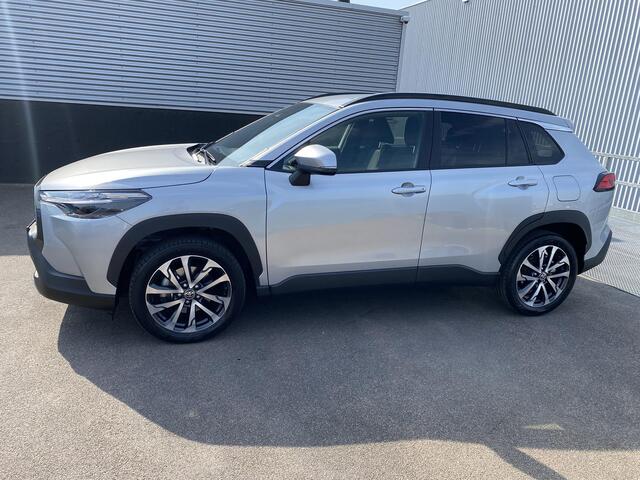 Toyota COROLLA Cross Hybrid 140 Style Dodehoekdetectie, Parkeersensoren voor + achter, Navigatie, Smart Key, Privacy glass, LMV, LED, Adaptieve cruise control, Achteruitrijcamera