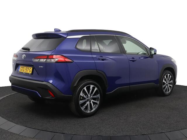 Toyota COROLLA Cross Hybrid 140 Style | Electrische achterklep | Dode hoek sensor | Parkeersensoren | Andoid-Apple Auto |