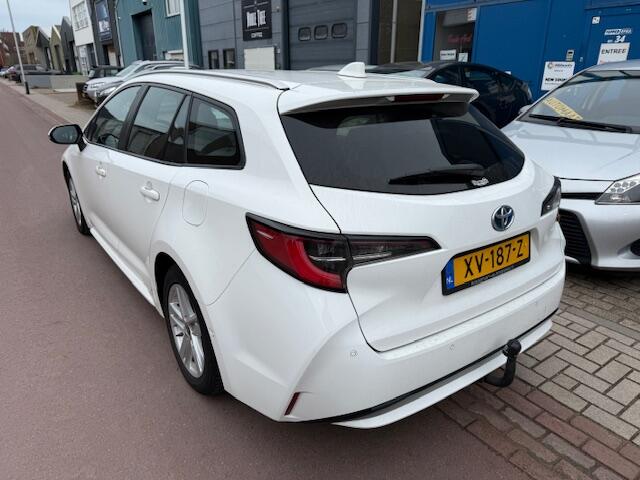 Toyota COROLLA Touring Sports 1.8 Hybrid Business Intro 2019 BTW car NAP 100% Toyota dealer onderhouden van de 1e eigenaar.