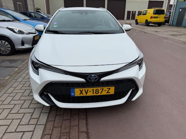 Toyota COROLLA Touring Sports 1.8 Hybrid Business Intro 2019 BTW car NAP 100% Toyota dealer onderhouden van de 1e eigenaar.