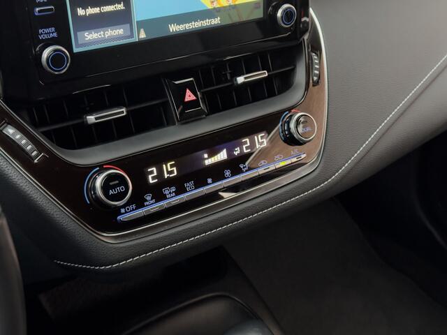 Toyota COROLLA 1.8 HYBRID AUT FIRST EDITION 97D.KM! NAVI CAMERA LED LMV PDC