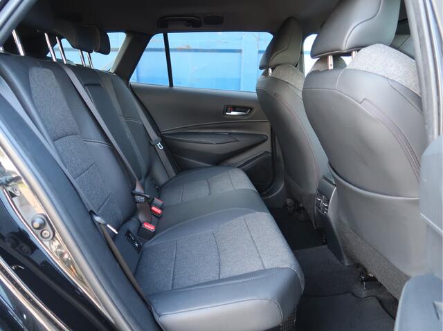 Toyota COROLLA Touring Sports 1.8 Hybrid Business Plus | trekhaak | stoelverw | 17 inch |