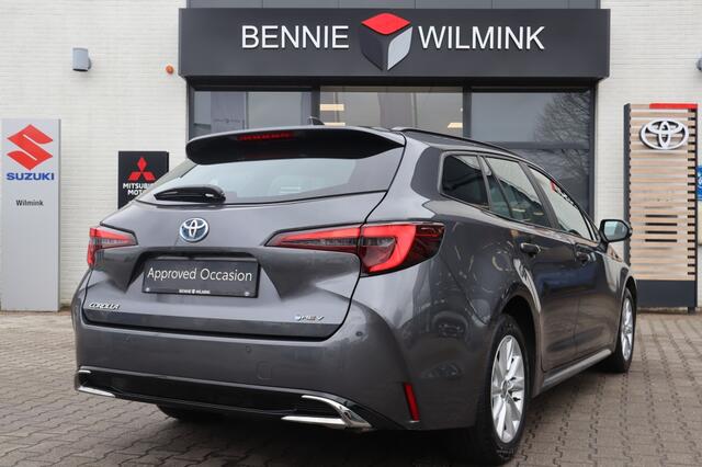Toyota COROLLA Touring Sports Hybrid 140 Active | Parkeersensoren V+A | Stuur en Stoelverwarmi
