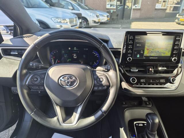 Toyota COROLLA Touring Sports 1.8 Hybrid Bus Intro