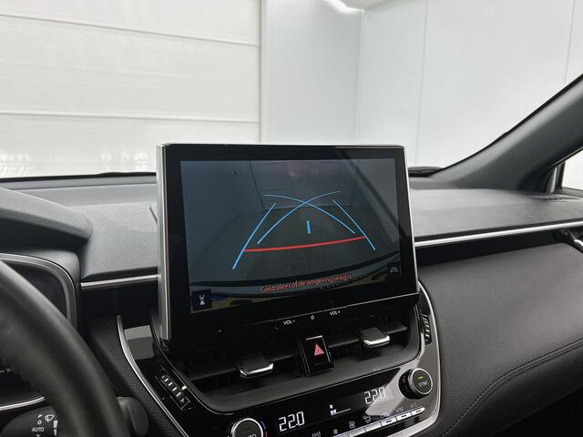 Toyota COROLLA Cross Hybrid 140 Style | Climate control | Winterpakket | 18'' LM velgen | Privacy glass |