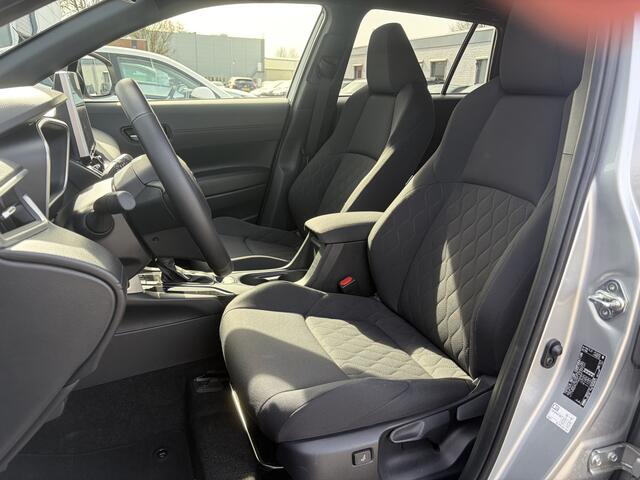 Toyota COROLLA Cross Hybrid 200 Style Limited Stoel Stuur Verwarming All Season Keyless Carplay Navi