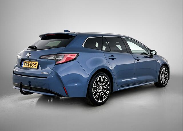 Toyota COROLLA Touring Sports 1.8 Hybrid Executive | BTW Voertuig | Stoelverwarming | Trekhaak |