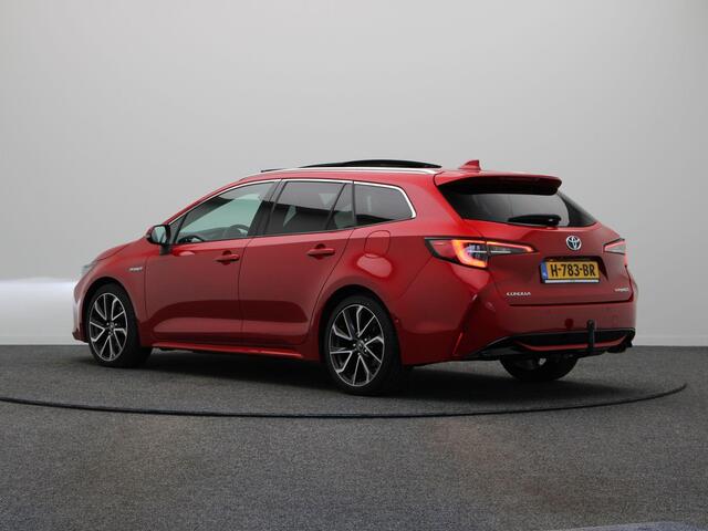 Toyota COROLLA Touring Sports 2.0 Hybrid Executive | Panoramadak | 18 Inch Velgen | Stoelverwarming | Headup Display |