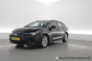 toyota-corolla-touring-sports-hybri